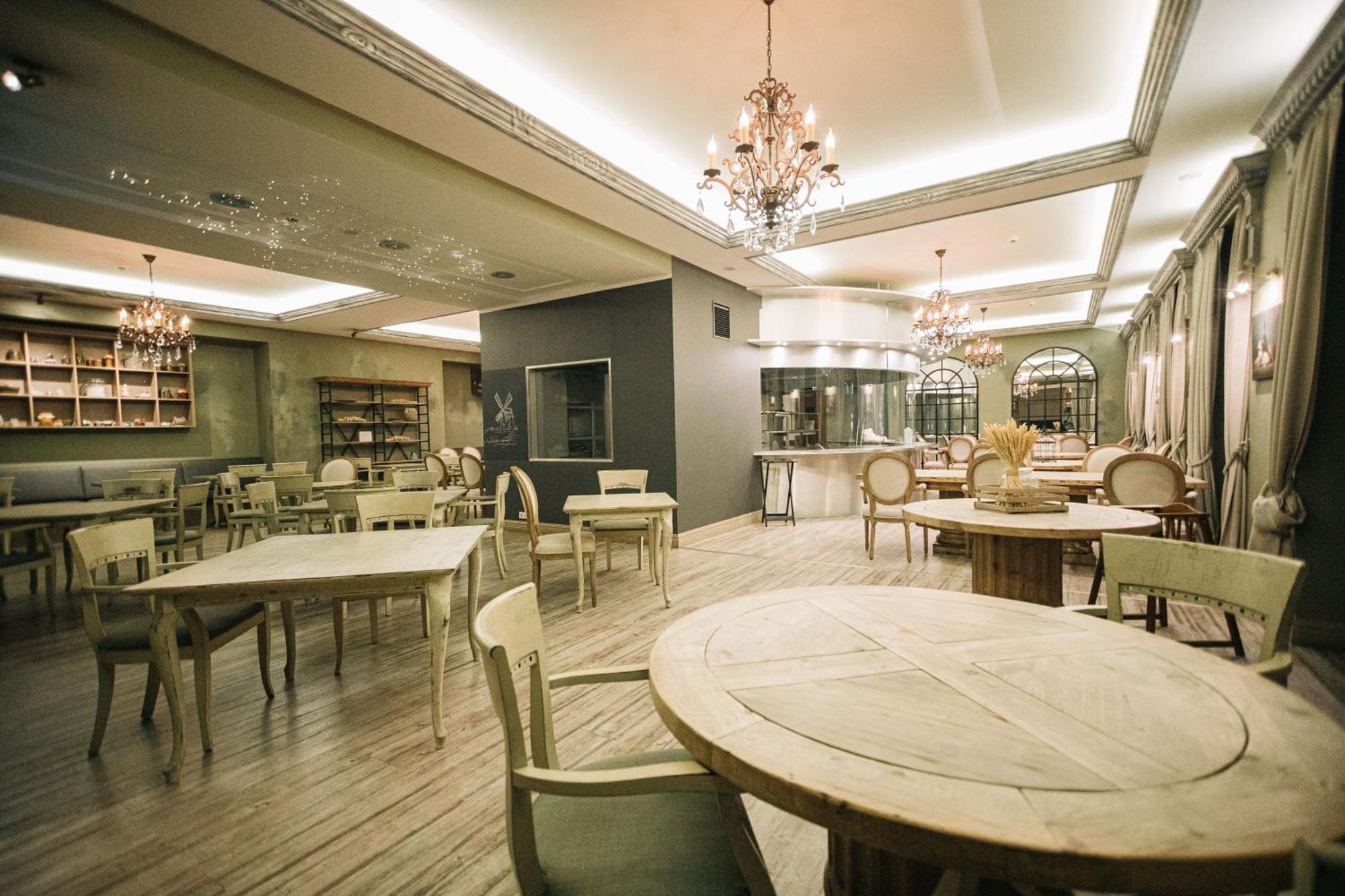 Rixwell Viru Square Hotel Tallinn Exterior photo